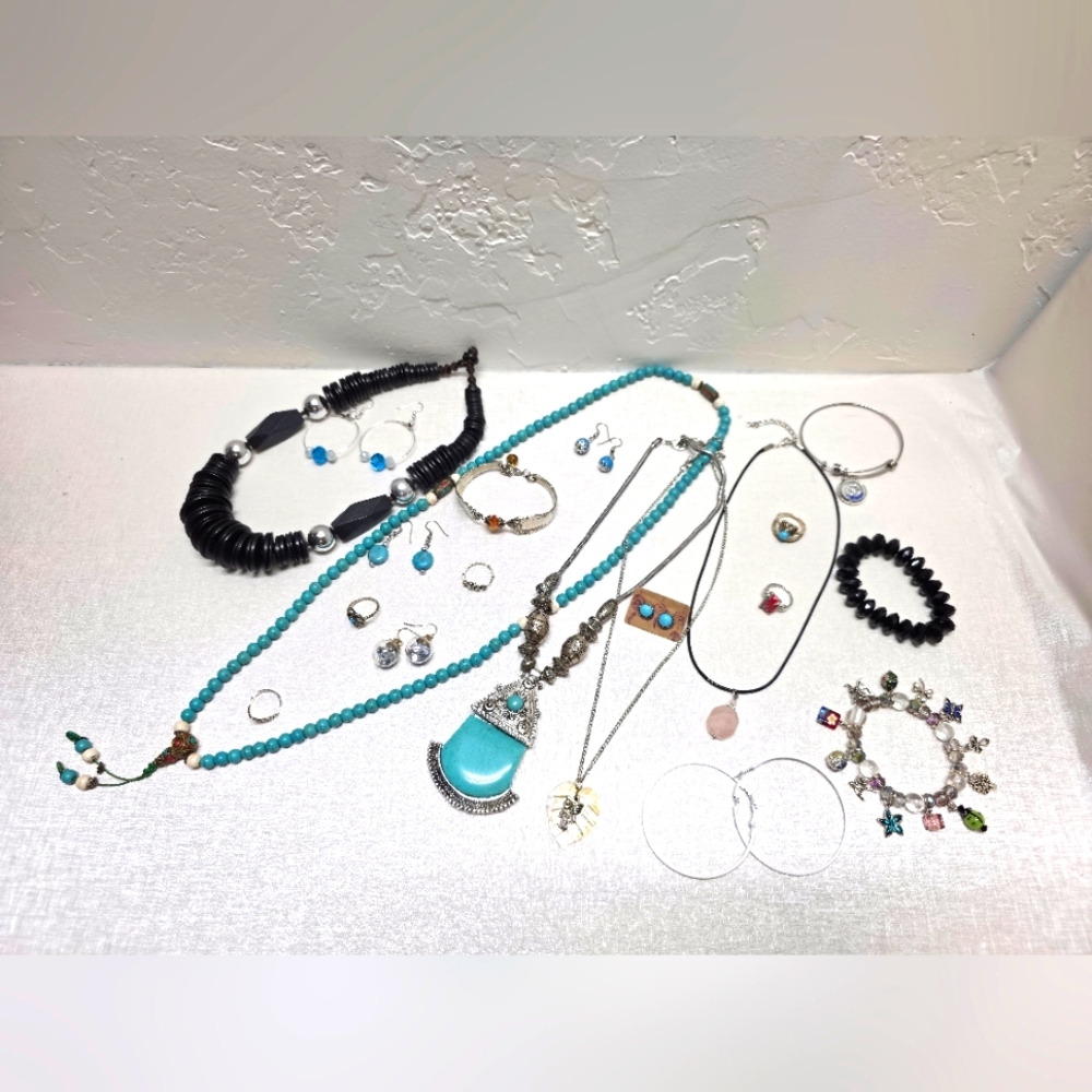20 Piece Boho Jewelry Lot